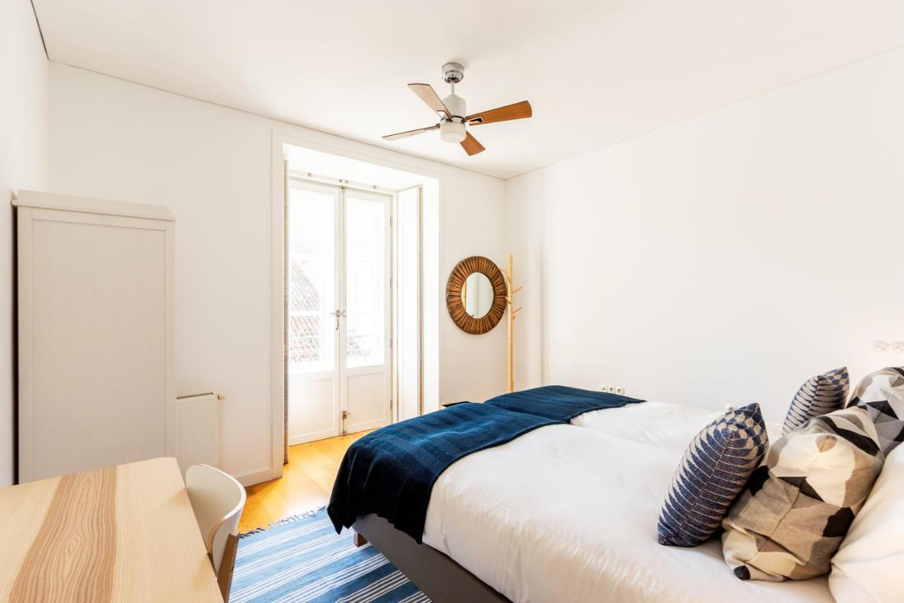 리스본 Joivy Chiado Self Check-In 2-Br Flat With Parking 아파트 외부 사진