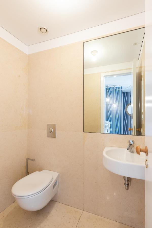 리스본 Joivy Chiado Self Check-In 2-Br Flat With Parking 아파트 외부 사진